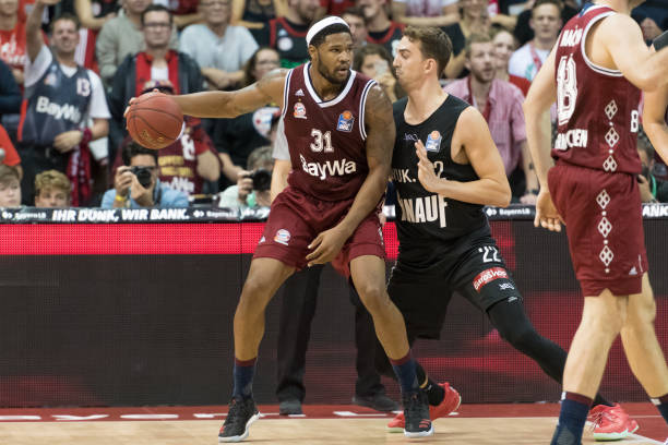 有攻击性的 有攻击性的