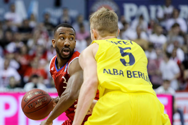 而天津男篮 而天津男篮